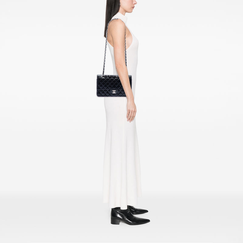 Medium Classic Caviar Double Flap - Image 6