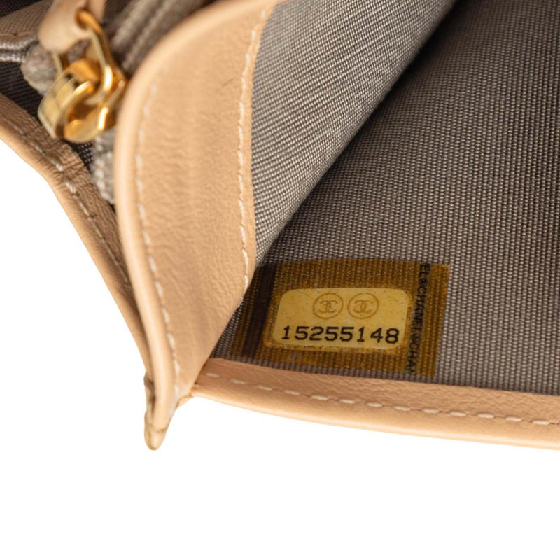 CC Caviar Bifold Long Wallet - Image 5