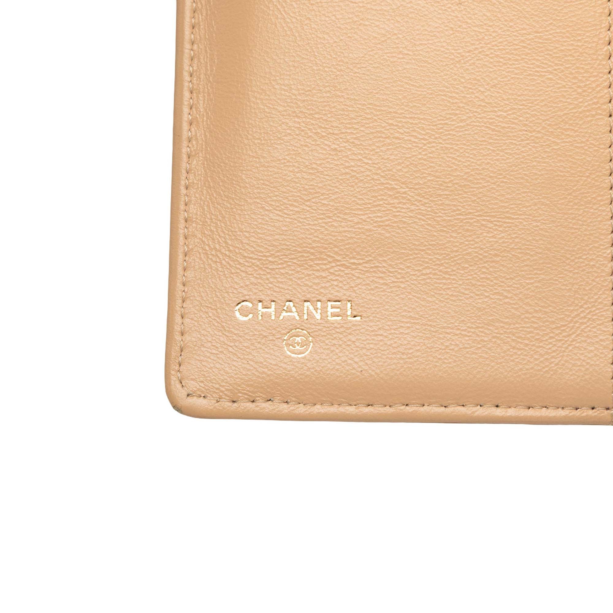 CC Caviar Bifold Long Wallet - Image 6