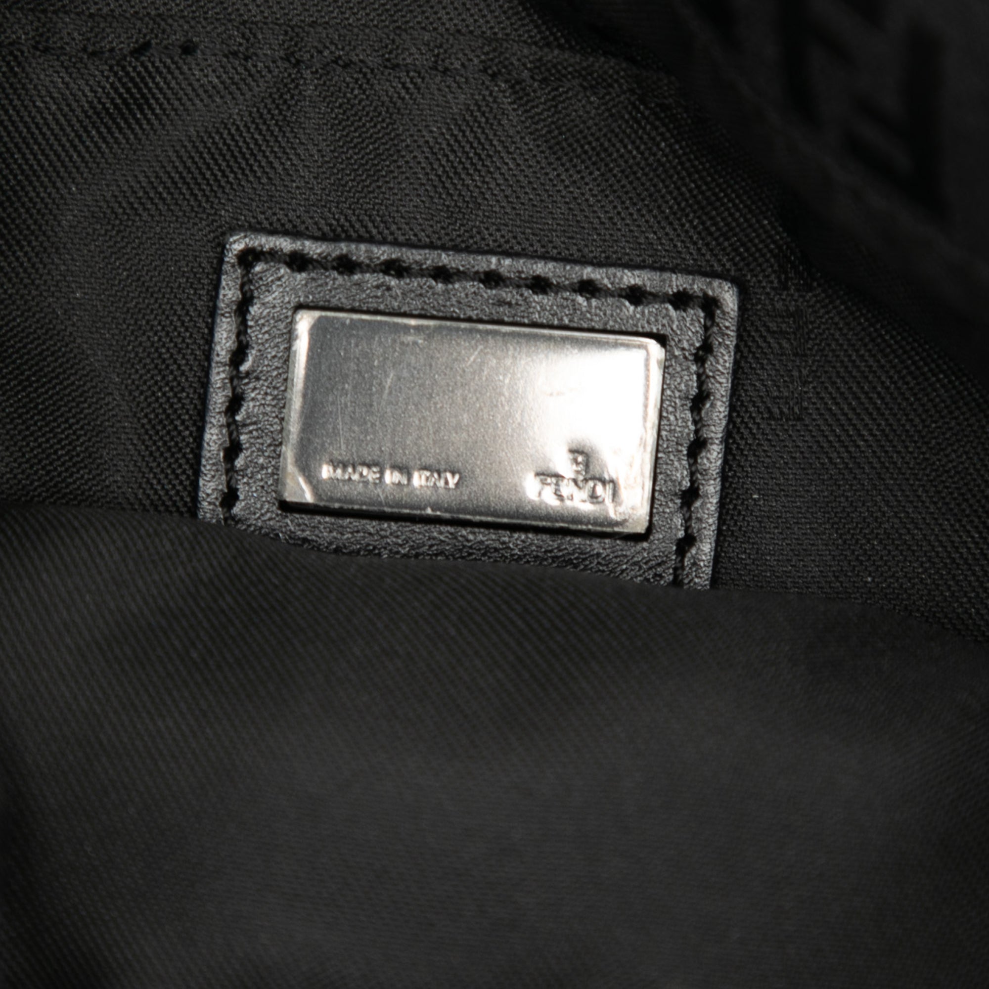 Zucchino Canvas Crossbody - Image 5