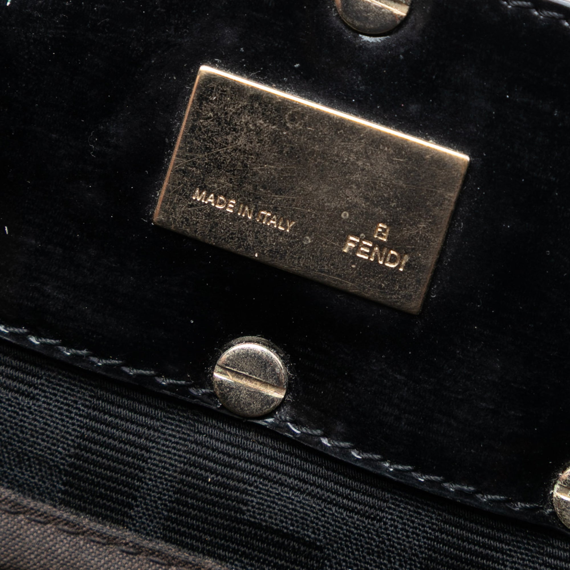 Zucca Canvas Mia Chain Tote - Image 5