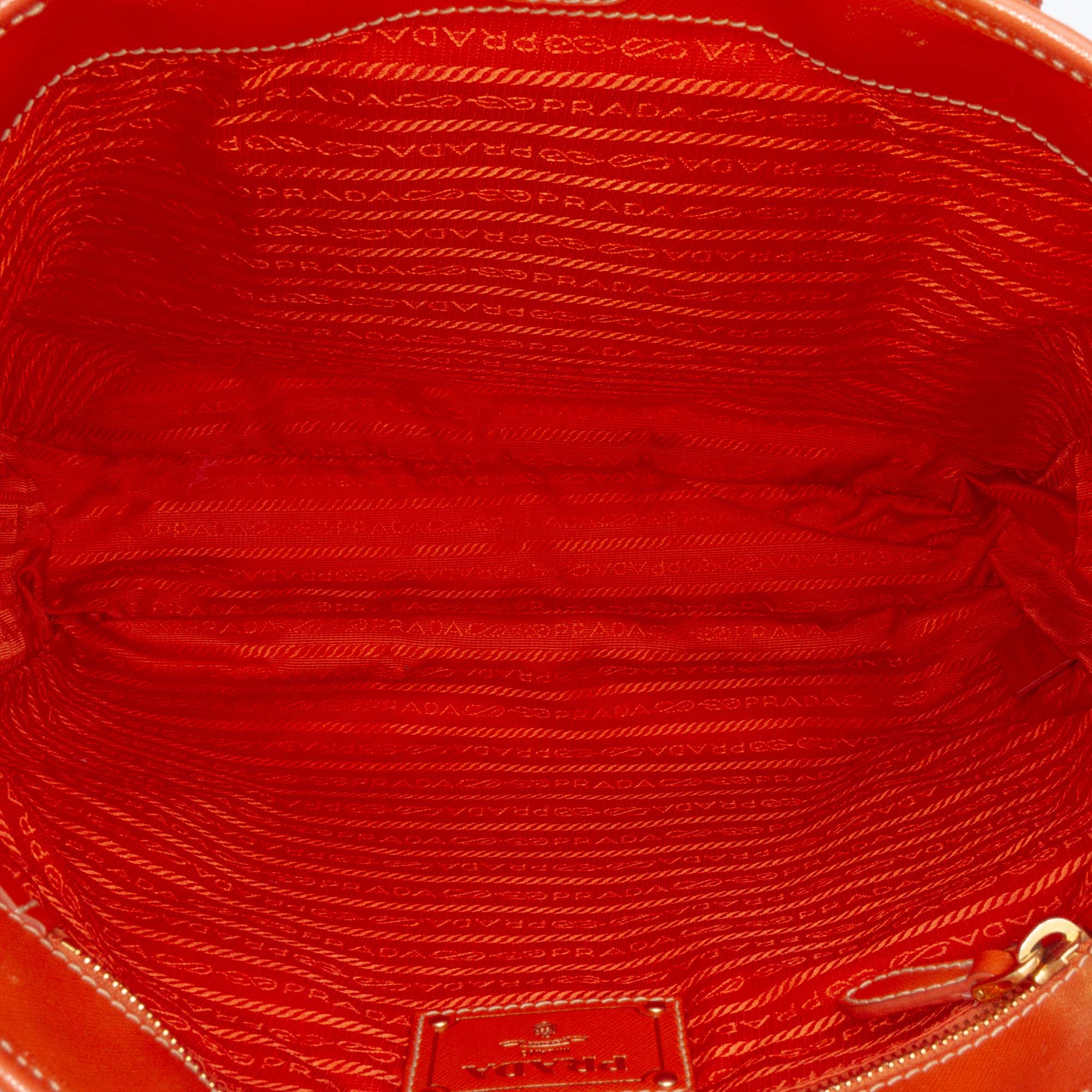 Saffiano Trimmed Tessuto Logo Oro Satchel - Image 4