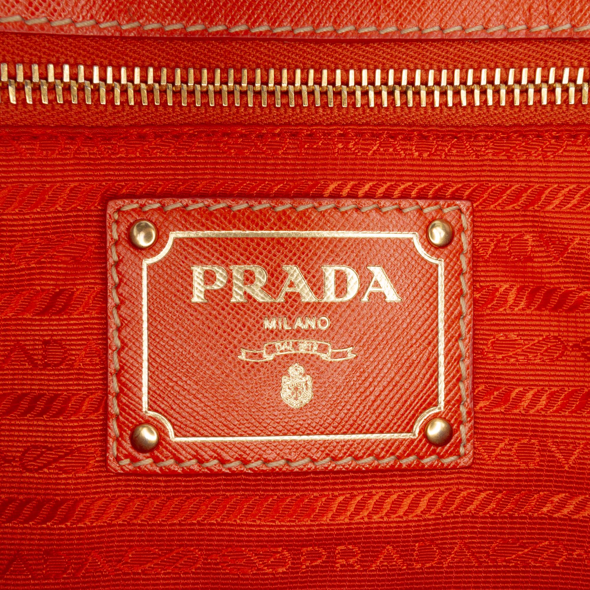 Saffiano Trimmed Tessuto Logo Oro Satchel - Image 5