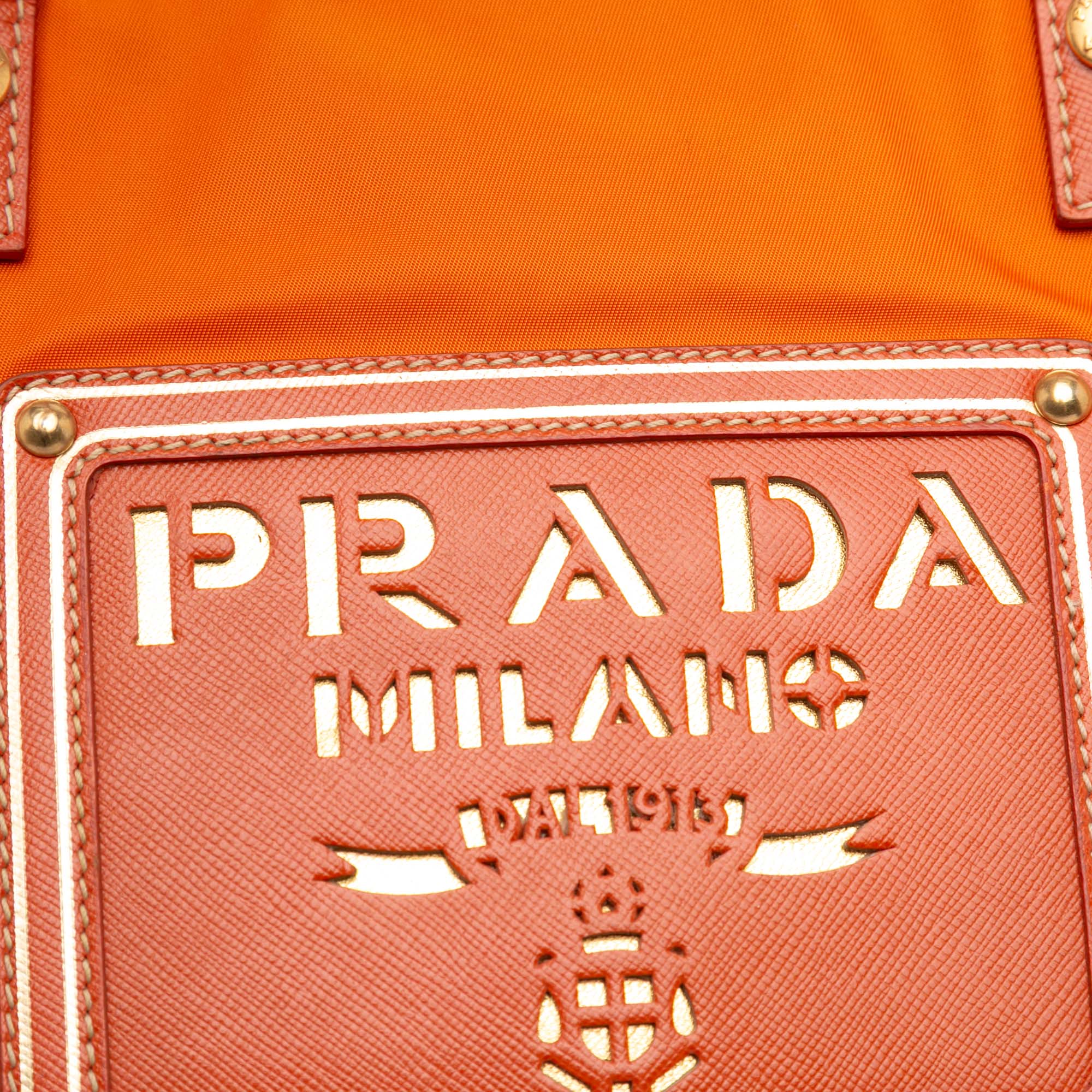 Saffiano Trimmed Tessuto Logo Oro Satchel - Image 6