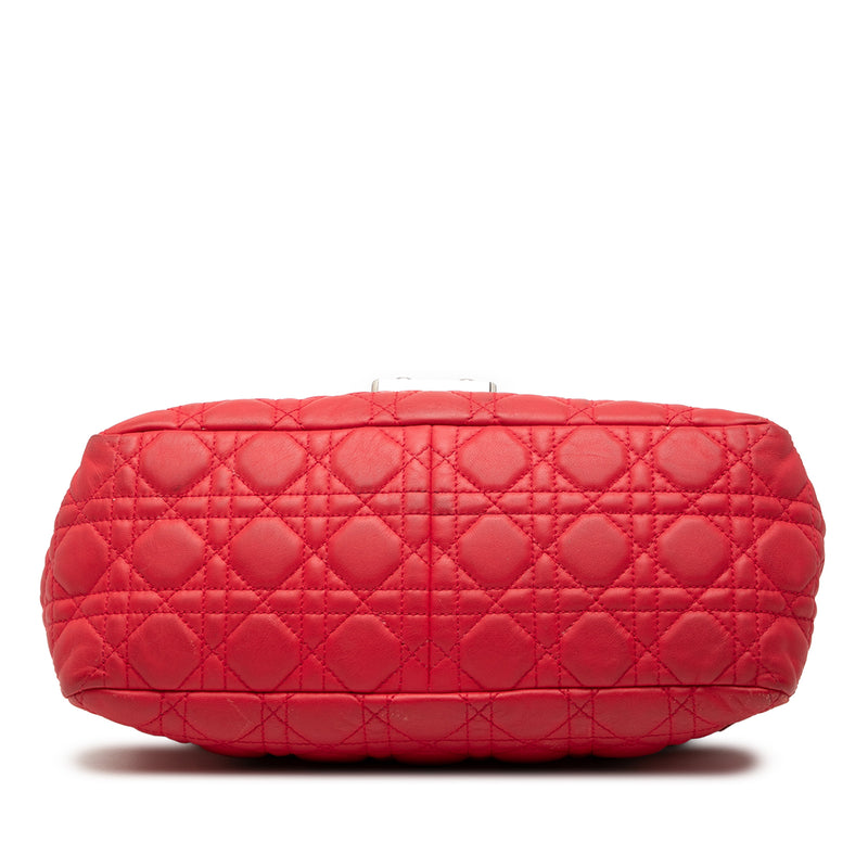 Lambskin Cannage New Lock Shoulder Bag - Image 3