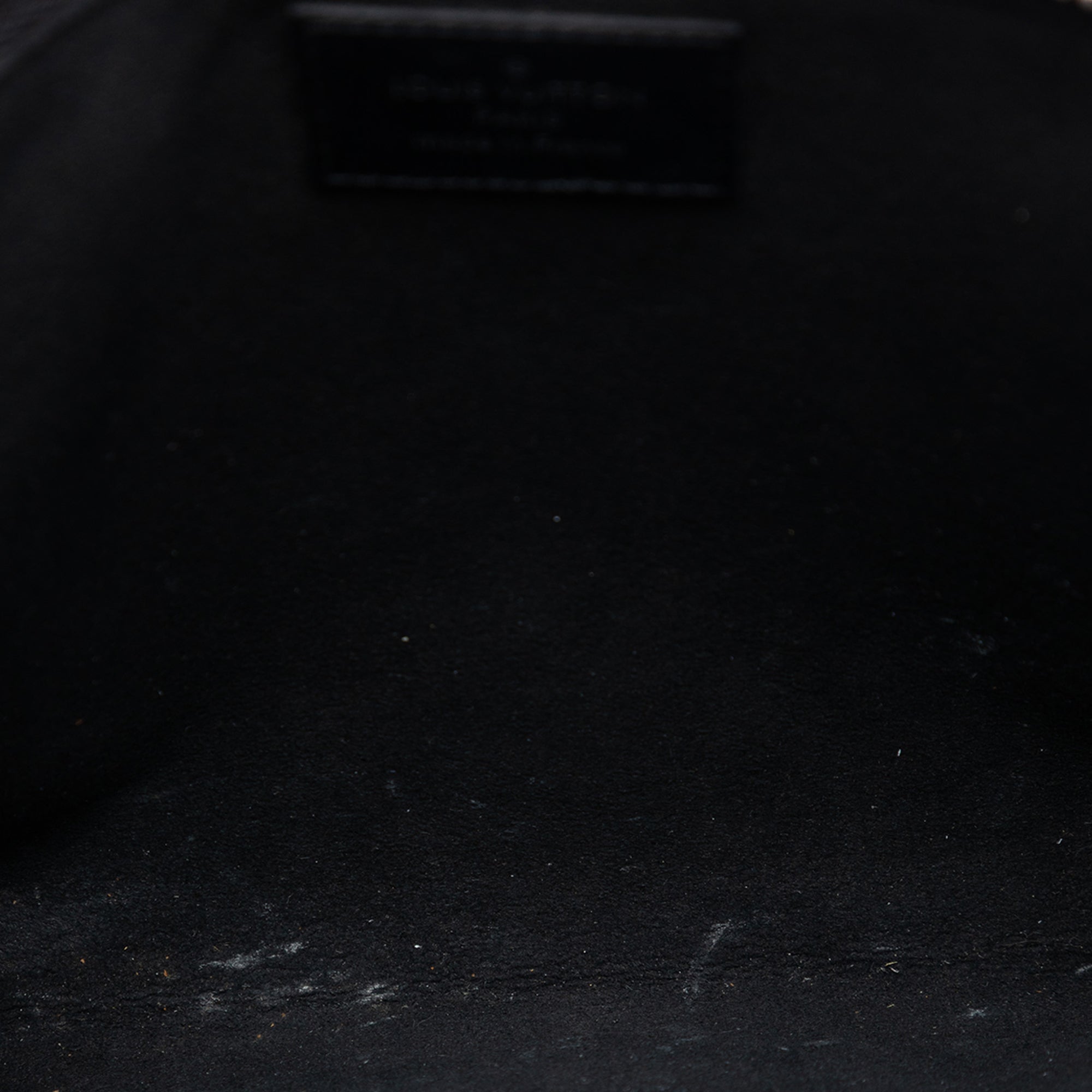 Epi Essential V Pochette - Image 4