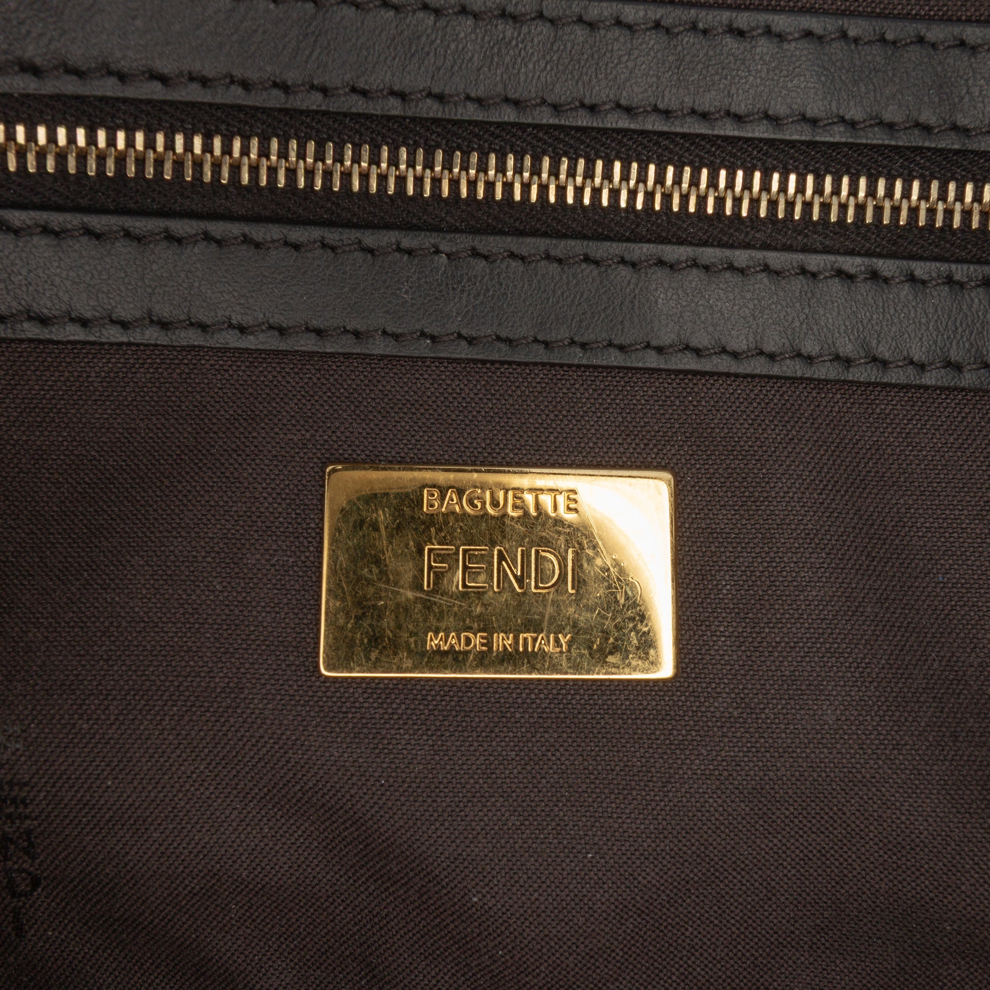 Zucca Glazed Fabric Cage Baguette - Image 5