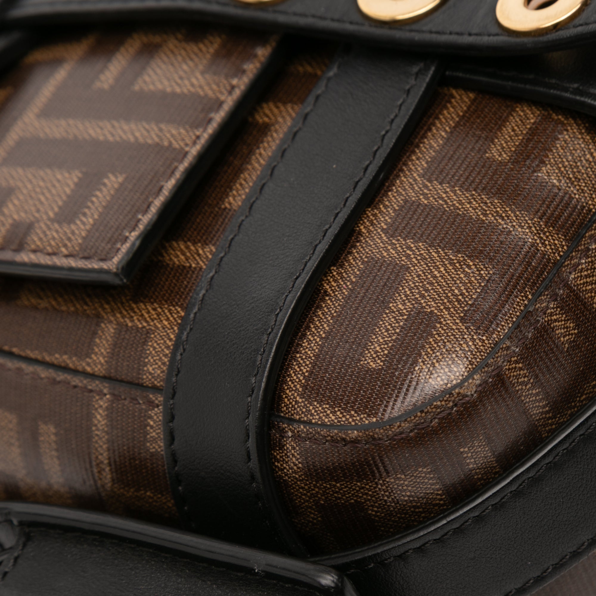 Zucca Glazed Fabric Cage Baguette - Image 7