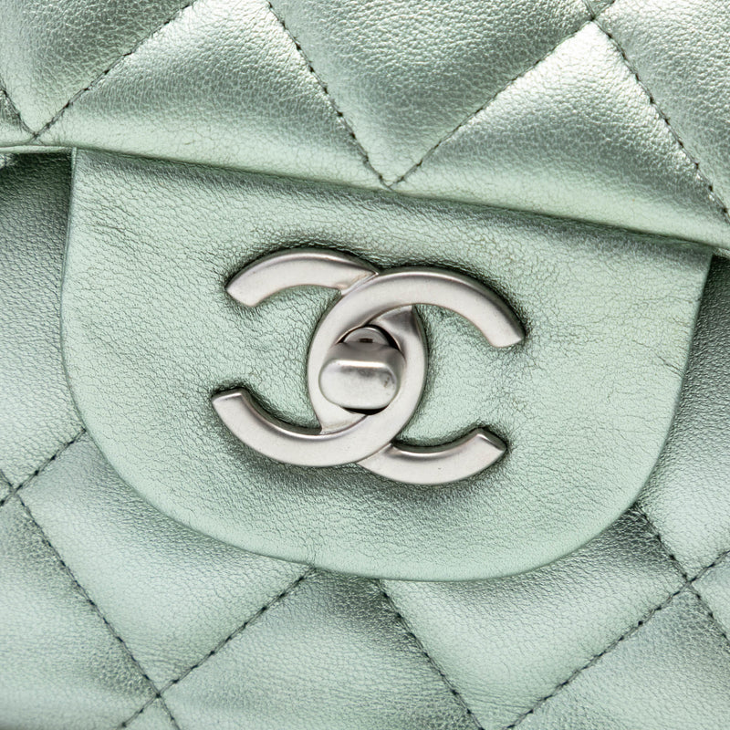 Jumbo Classic Metallic Lambskin Double Flap - Image 5