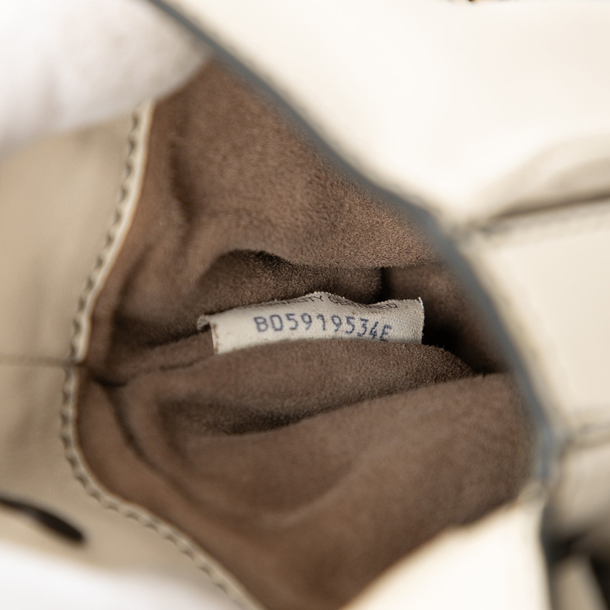 Nappa Intrecciato Double Sided Flap Crossbody - Image 6