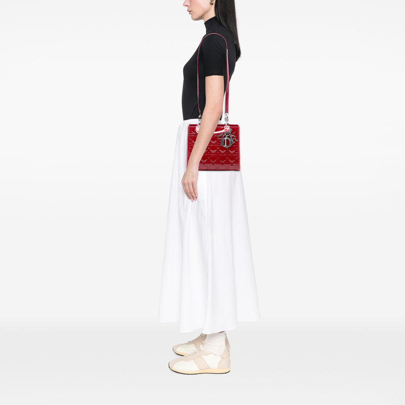 Medium Patent Cannage Lady Dior - Image 8