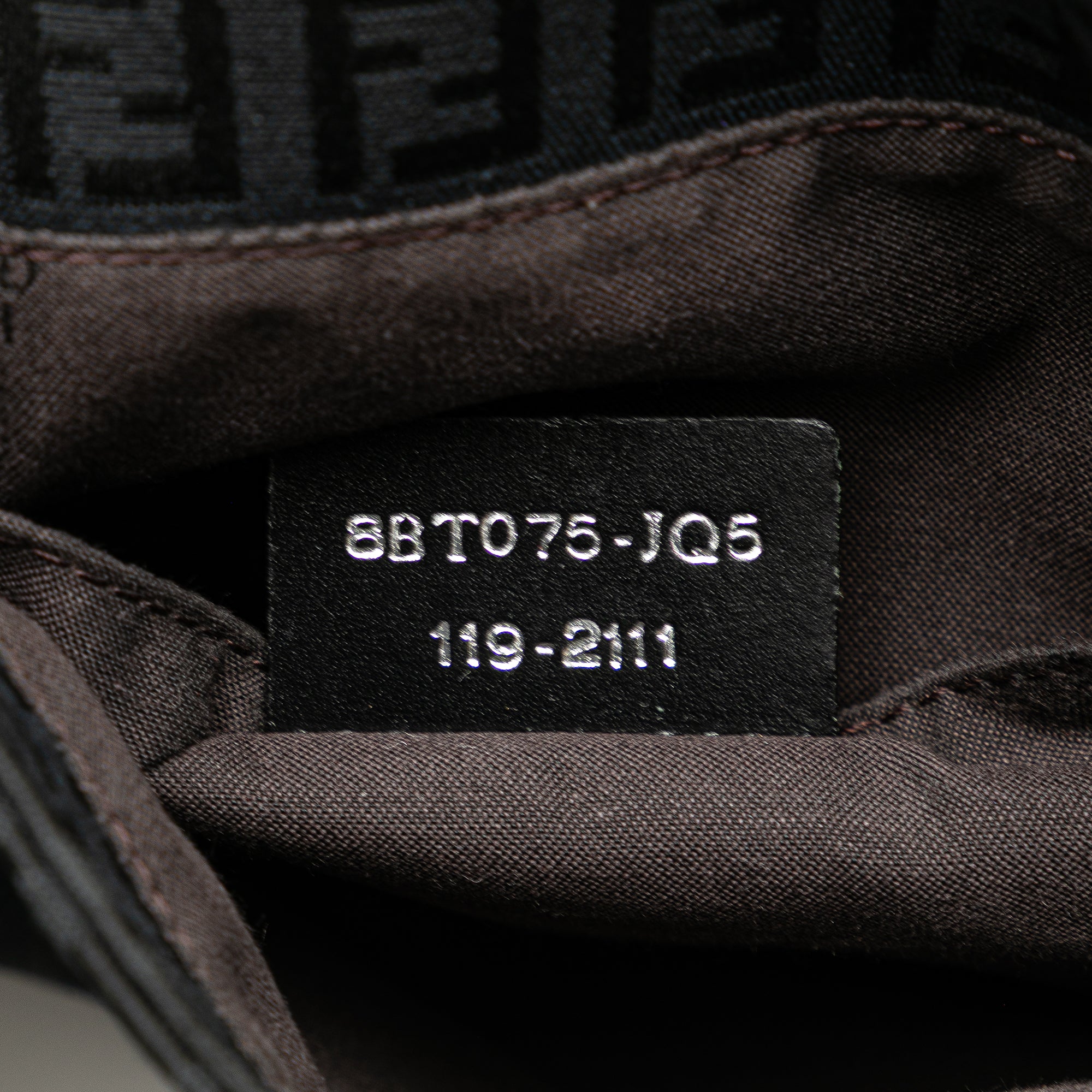 Zucchino Canvas Crossbody - Image 6