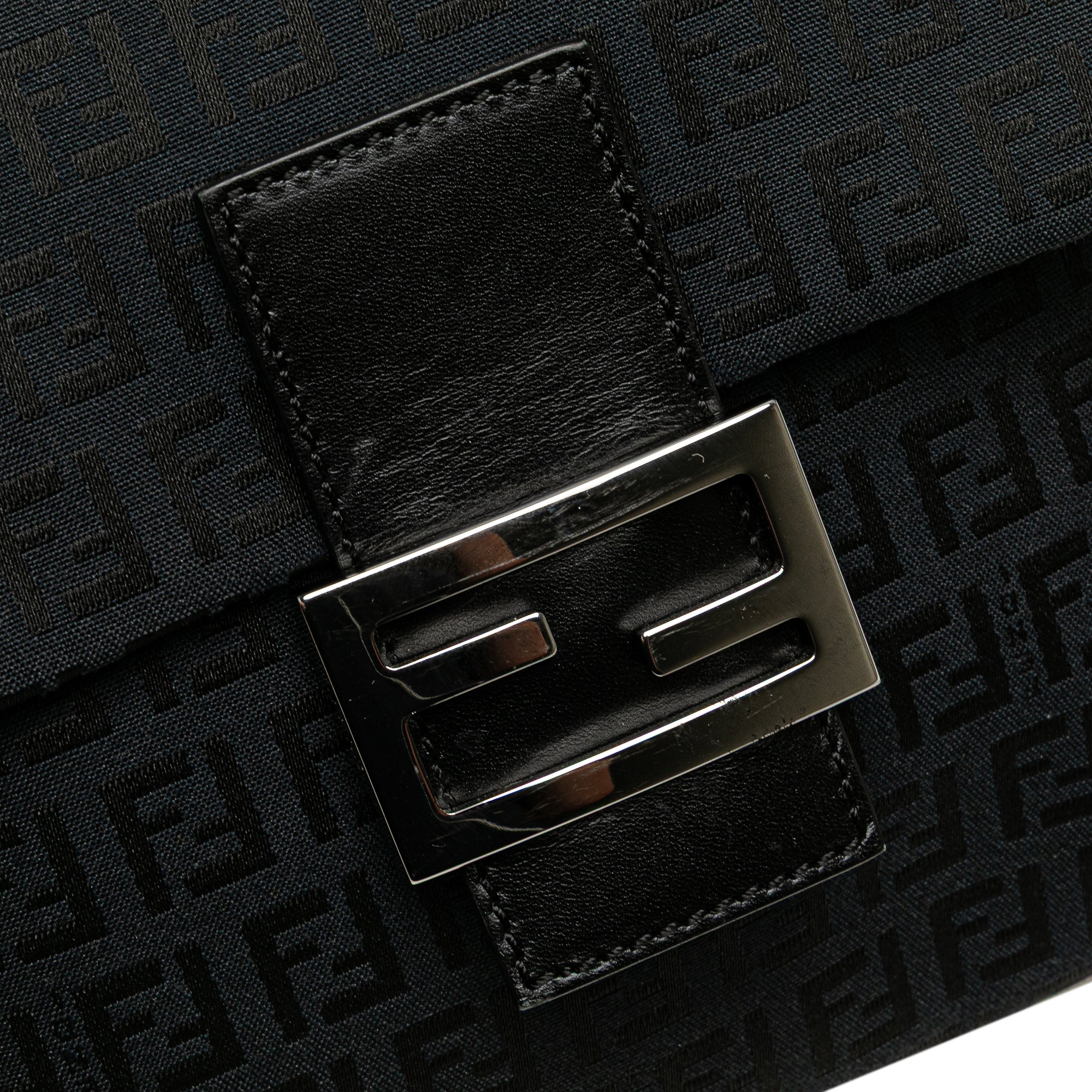 Zucchino Canvas Crossbody - Image 7