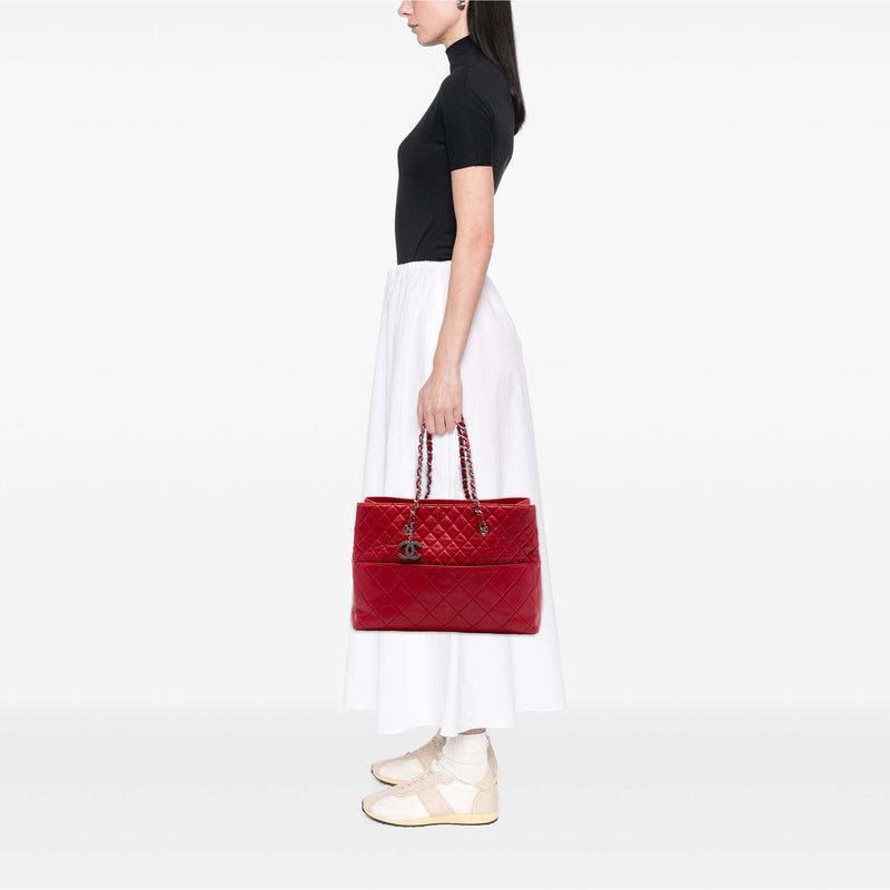 Large Quilted Calfskin In The Business Tote - Image 6