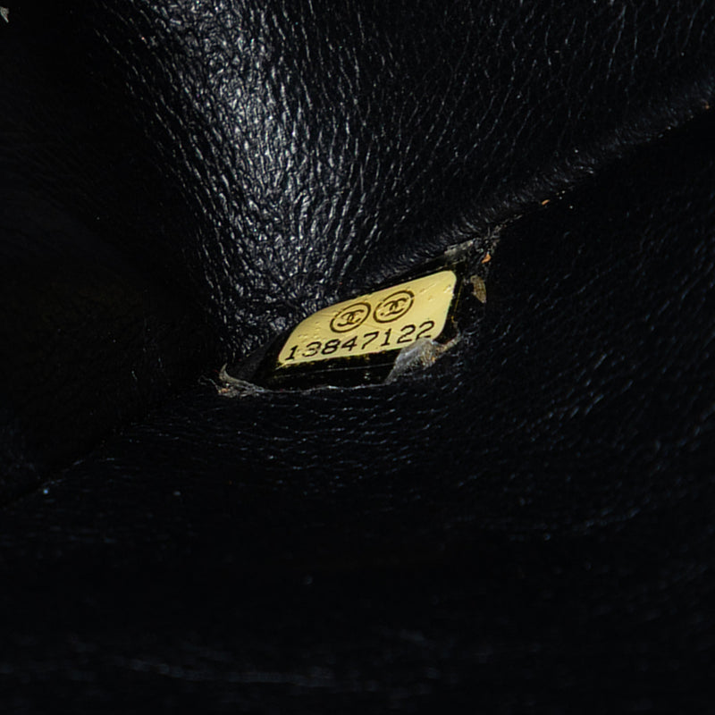 Medium Classic Caviar Double Flap - Image 6