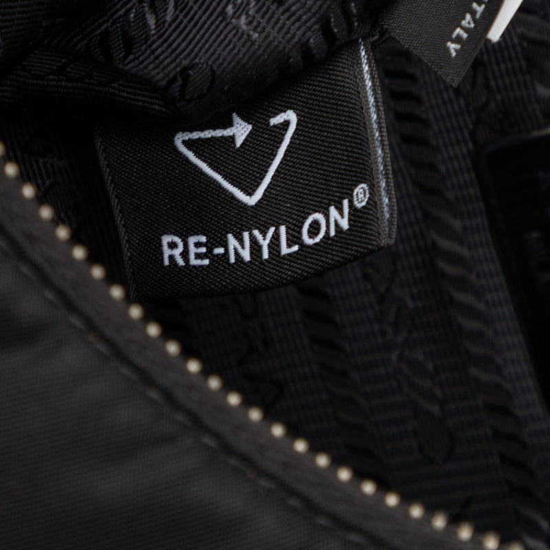 Re Nylon Re Edition 2005 Shoulder Bag - Image 6