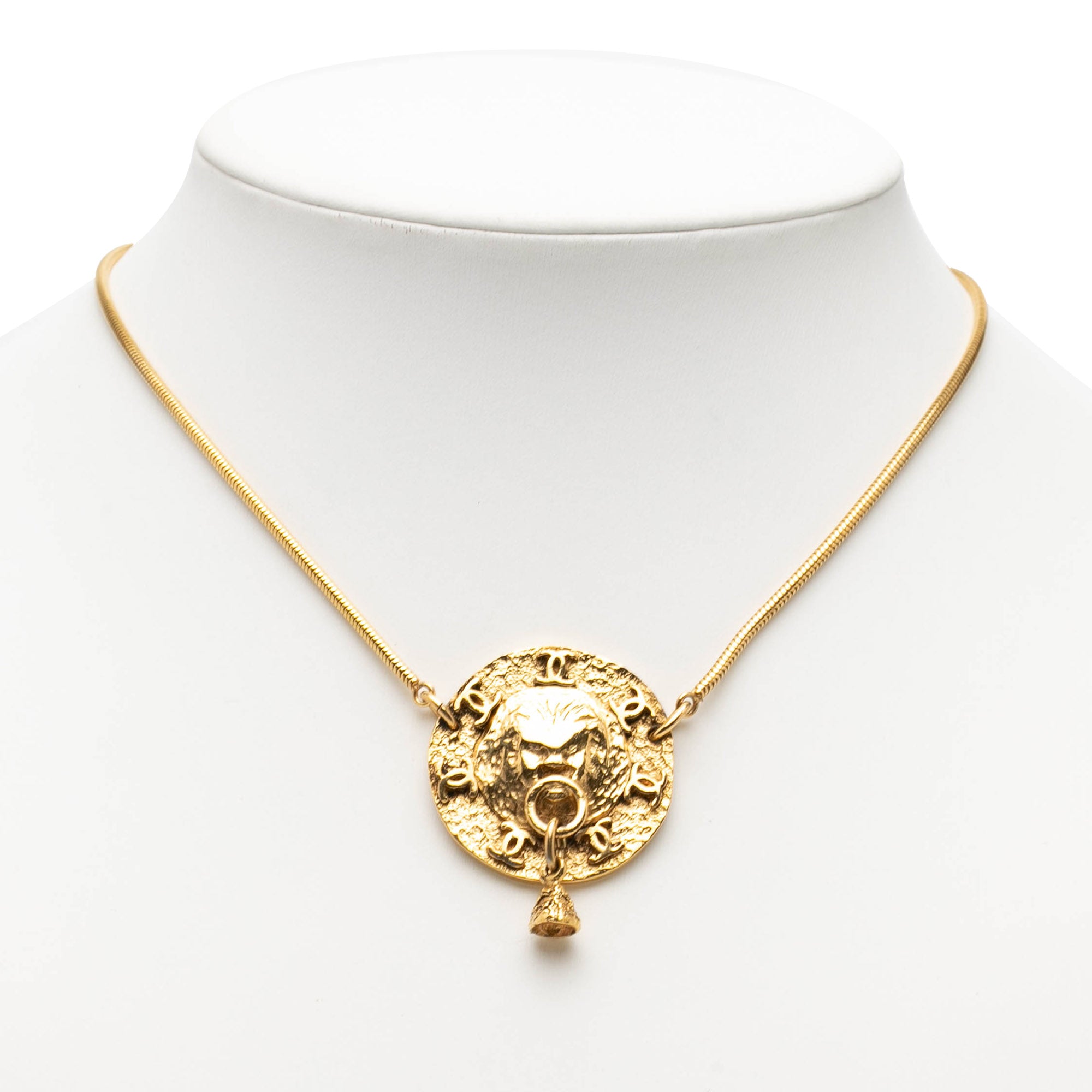 Gold Plated Lion Motif Medallion Pendant Necklace - Image 5