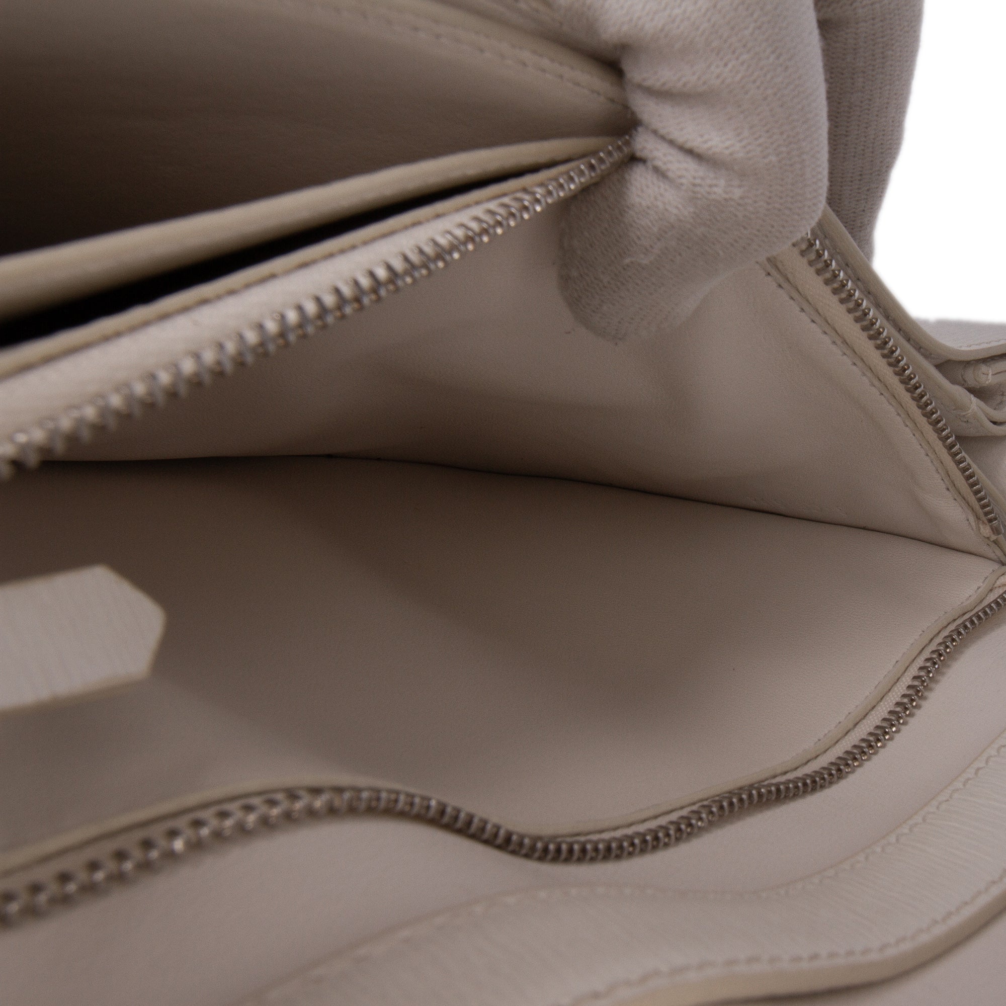 Medium Calfskin Classic Box - Image 6