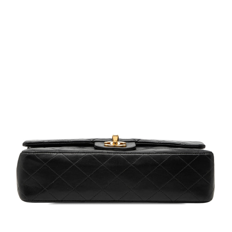 Medium Classic Lambskin Double Flap - Image 3