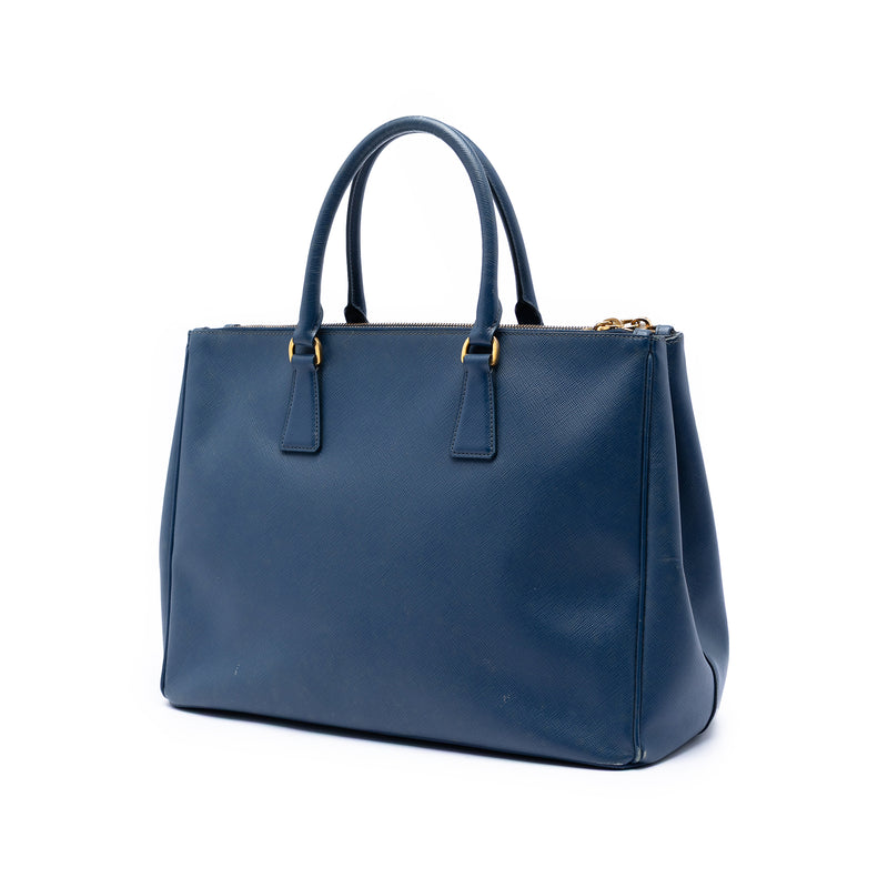 Large Saffiano Lux Galleria Double Zip Tote - Image 2