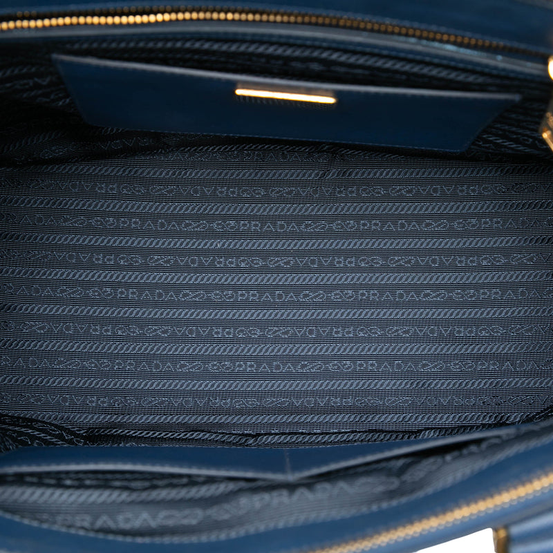 Large Saffiano Lux Galleria Double Zip Tote - Image 4