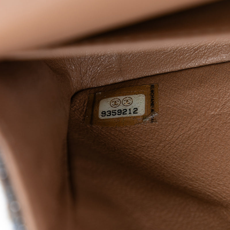 Medium Classic Tweed Double Flap - Image 5