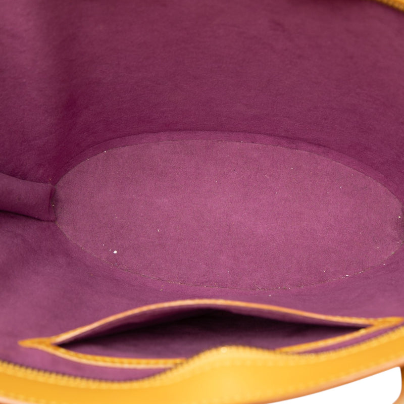 Epi Saint Jacques PM Short Strap - Image 4