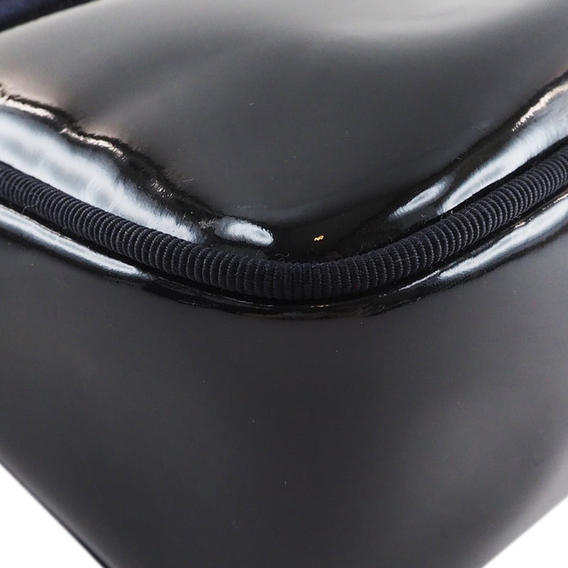 Patent Vara Crossbody - Image 7