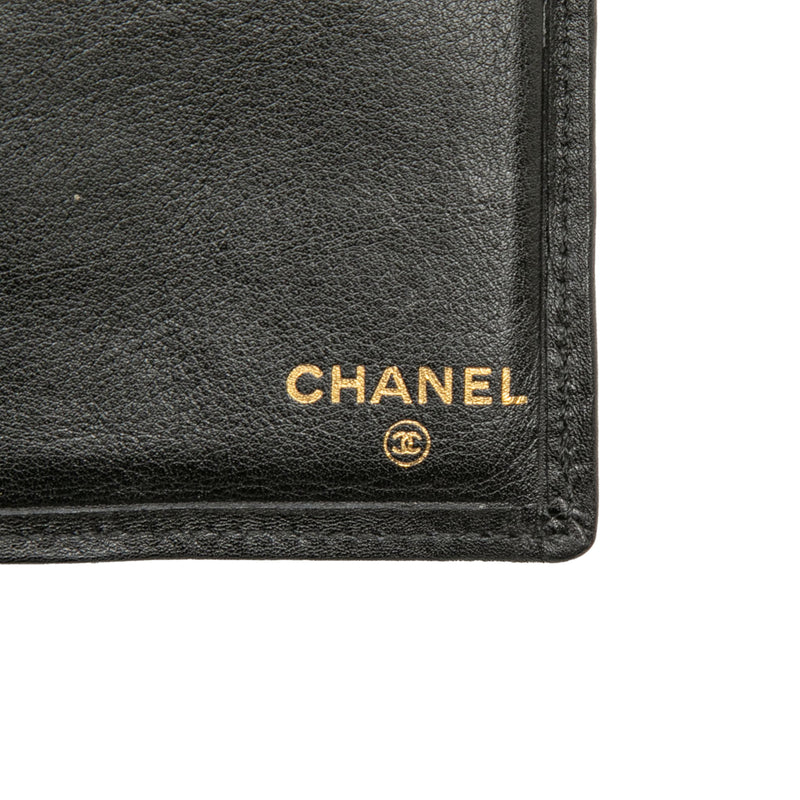 Quilted Lambskin Double Stitch Bifold Card Holder - Image 5