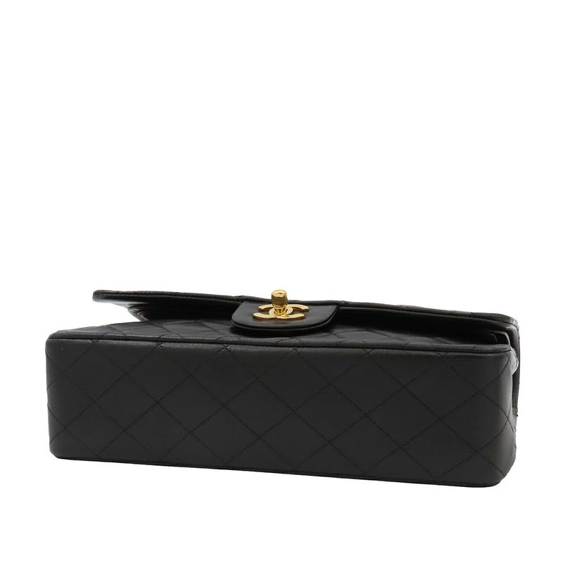 Medium Classic Lambskin Double Flap - Image 3