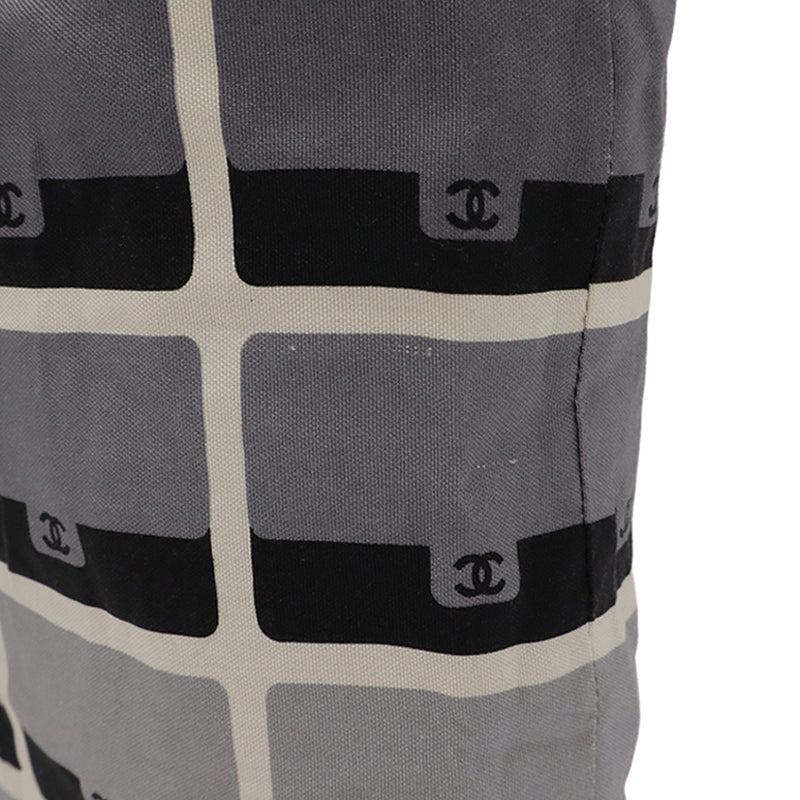 Canvas Graffiti Foldable Shopping Tote in Jersey Flap - Image 6