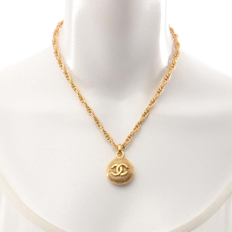 Gold Plated CC Round Pendant Necklace - Image 4