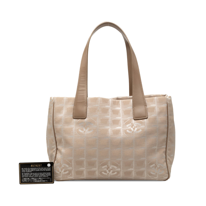 New Travel Line Nylon Tote - Image 8