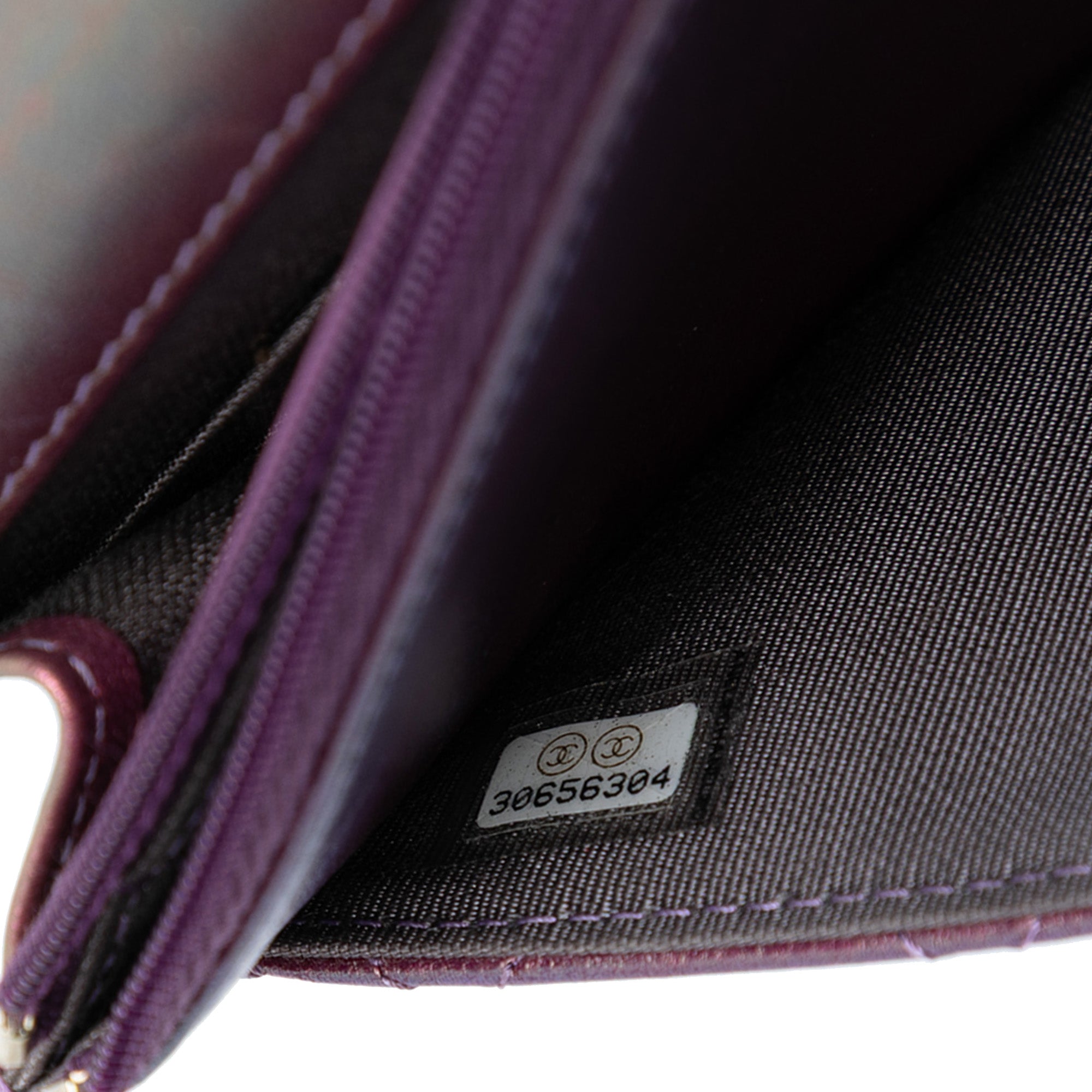 CC Quilted Iridescent Lambskin Wallet on Chain - Image 6