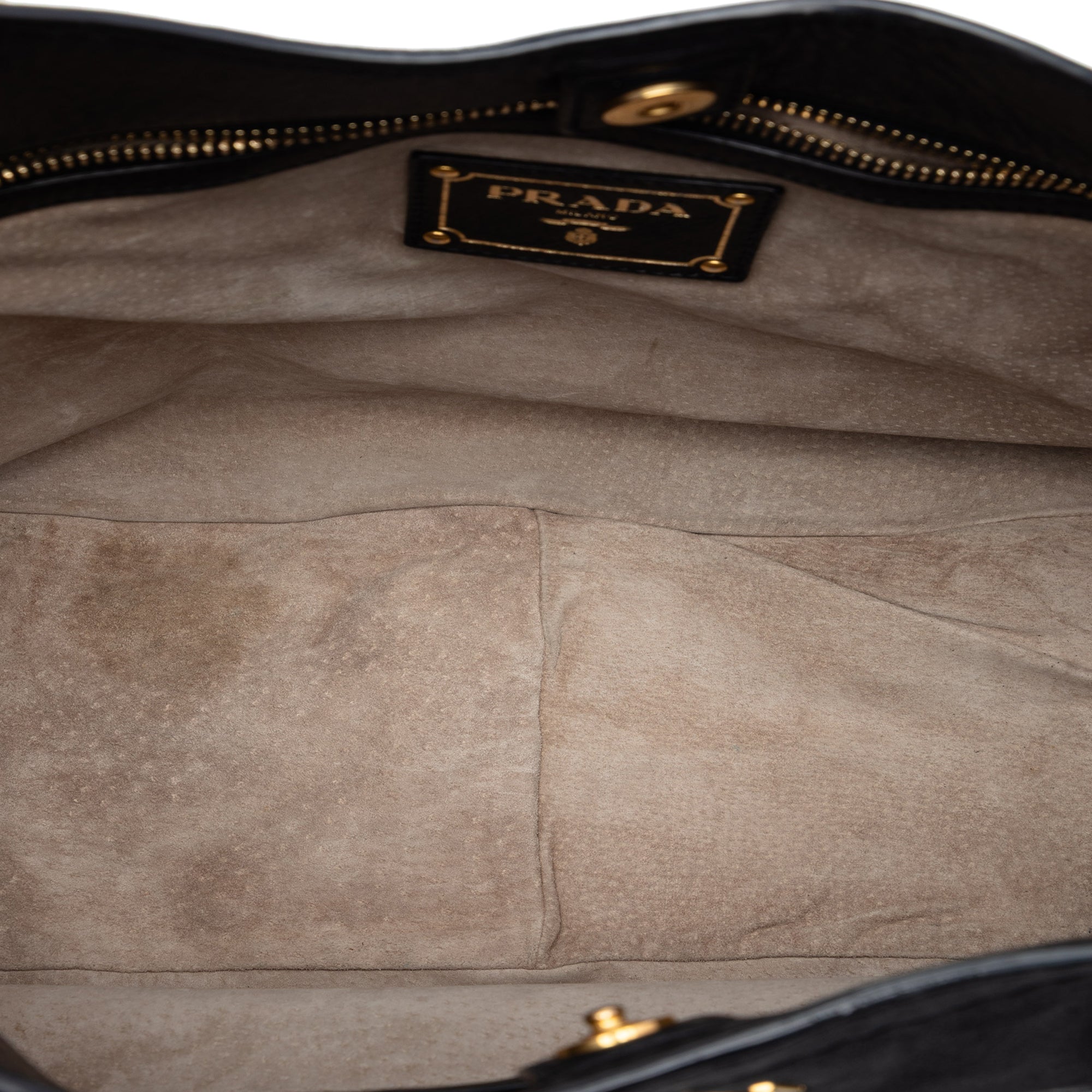 Vitello Lux Shoulder Bag - Image 4