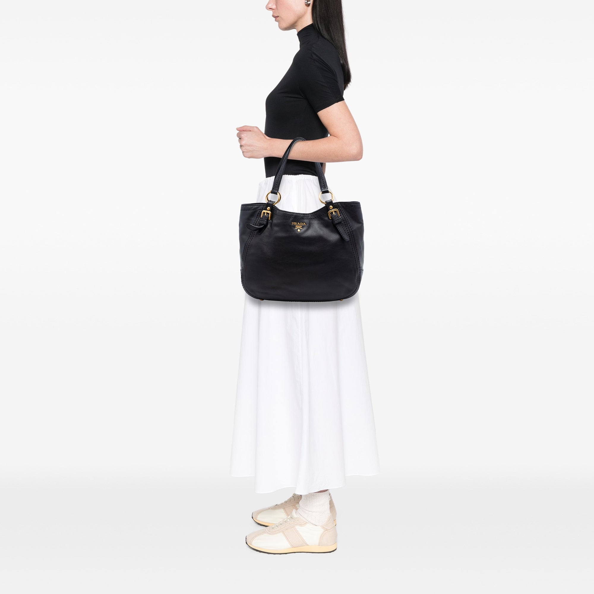 Vitello Lux Shoulder Bag - Image 6