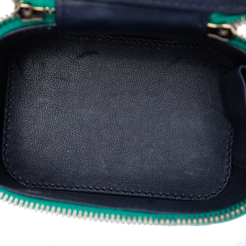 Mini CC Quilted Lambskin Top Handle Vanity Case With Chain - Image 4