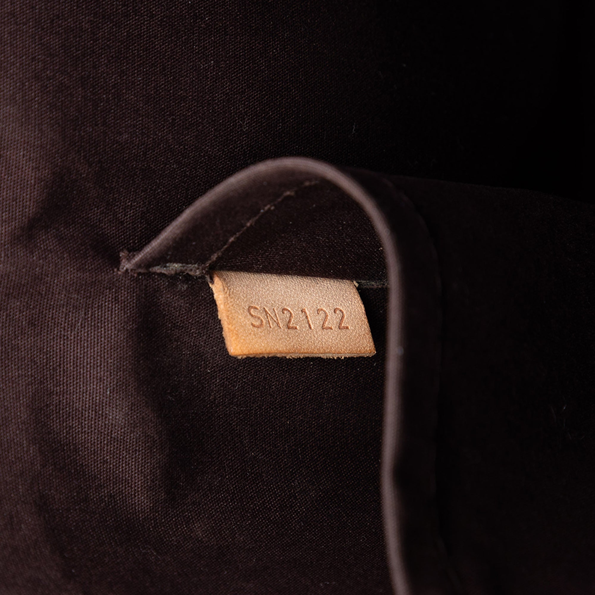 Monogram Vernis Avalon - Image 6