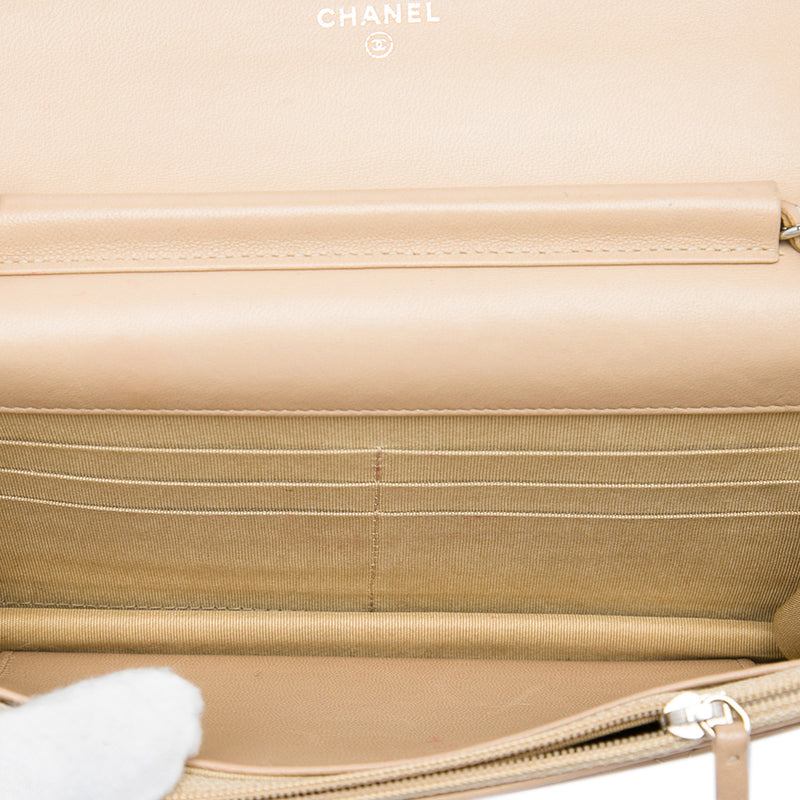 CC Quilted Lambskin Wallet On Chain - Image 4
