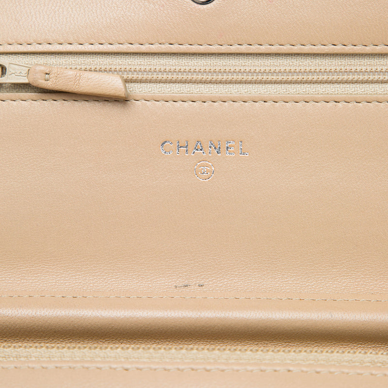 CC Quilted Lambskin Wallet On Chain - Image 5
