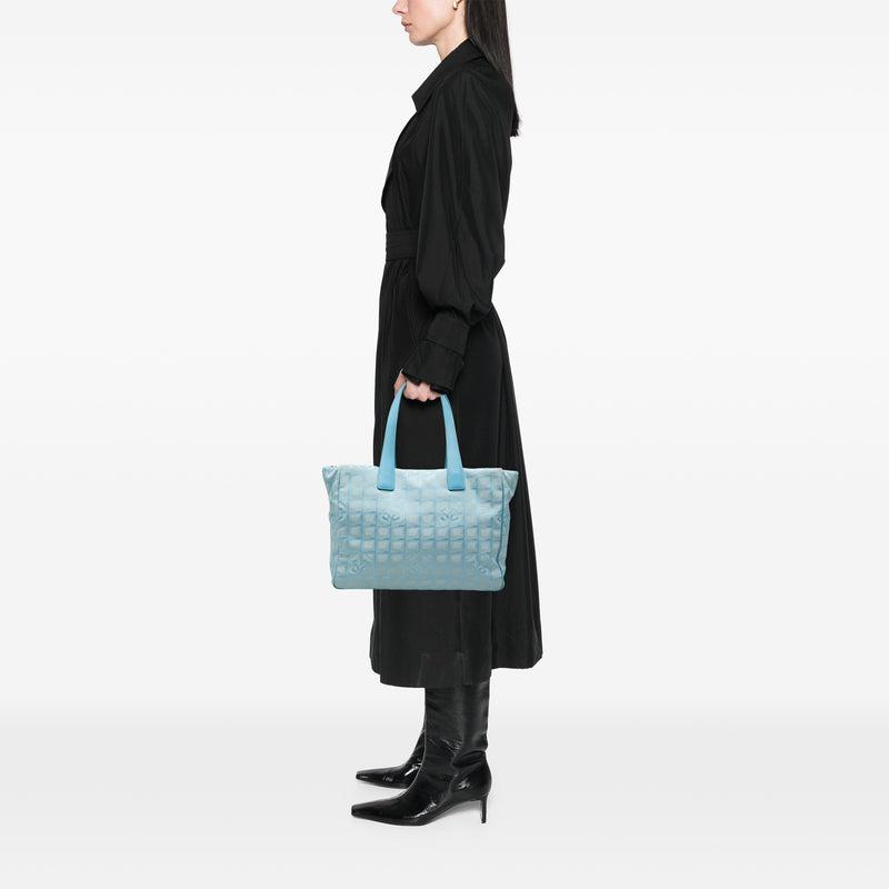 New Travel Line Nylon Tote - Image 6