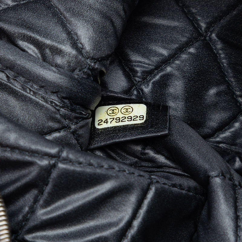 Medium CC Quilted Caviar O Case Clutch - Image 6