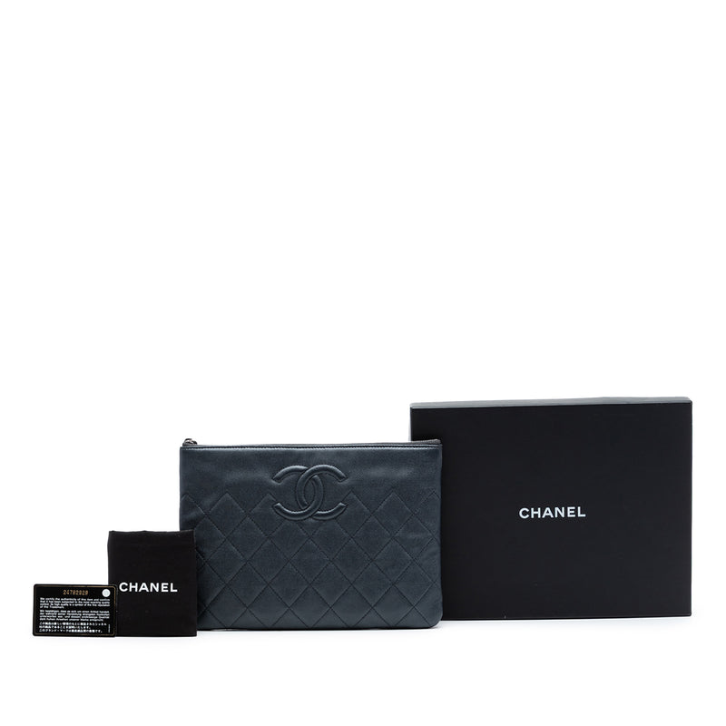 Medium CC Quilted Caviar O Case Clutch - Image 8