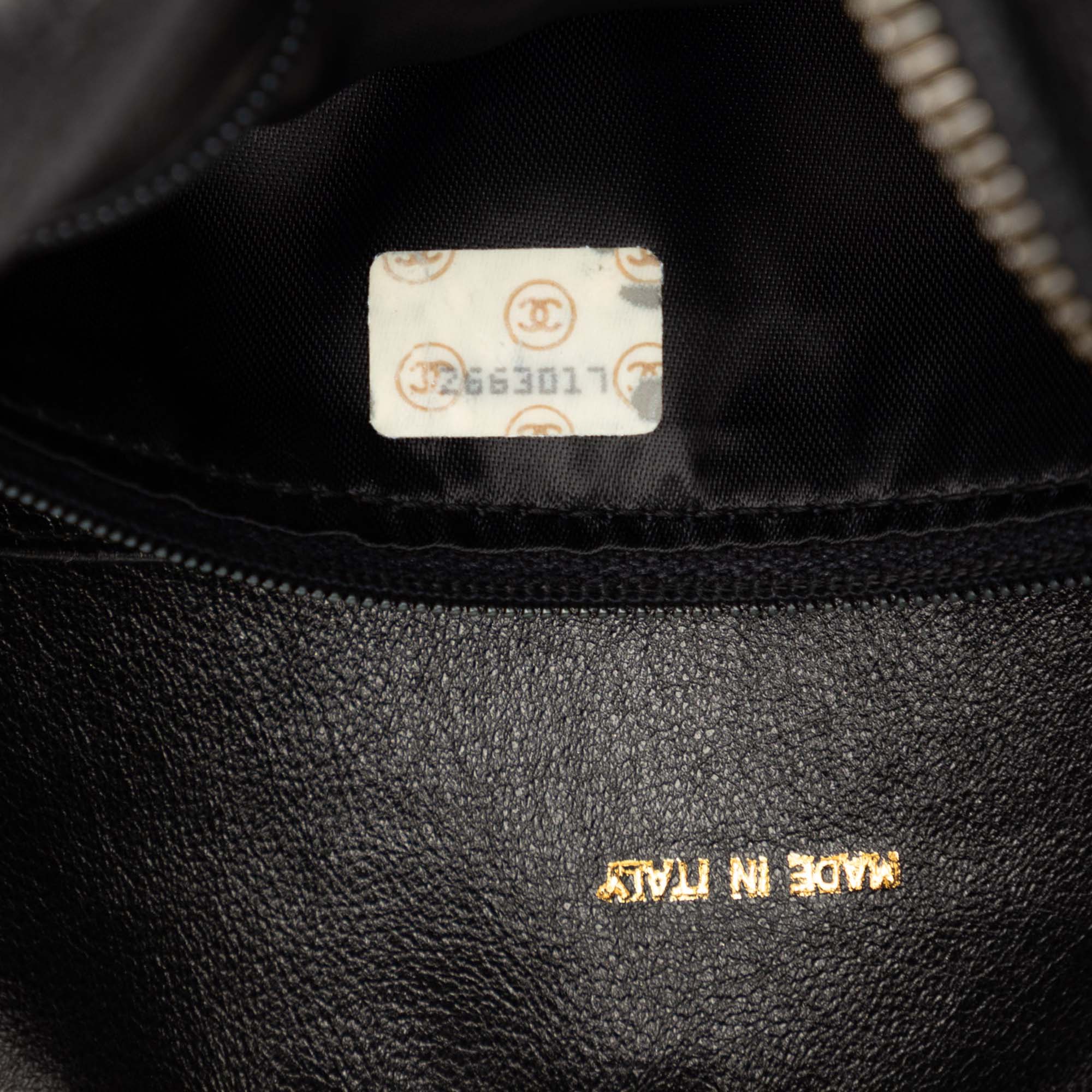 CC Caviar Front Pocket Bijoux Chain Camera Bag - Image 6