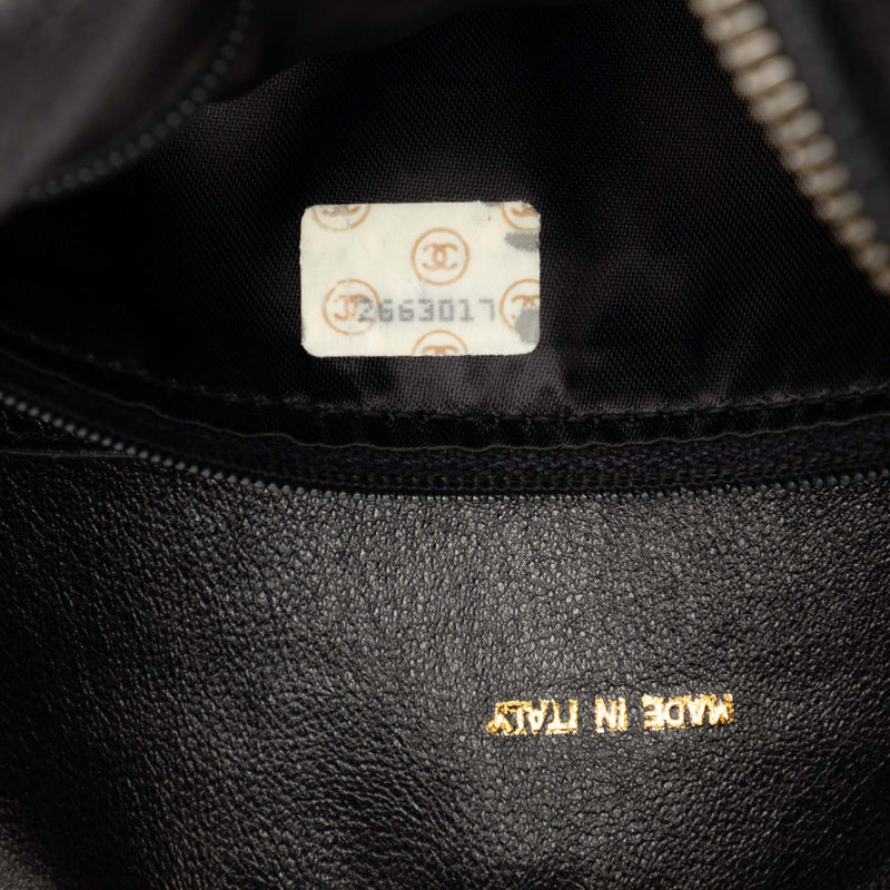 CC Caviar Front Pocket Bijoux Chain Camera Bag - Image 6
