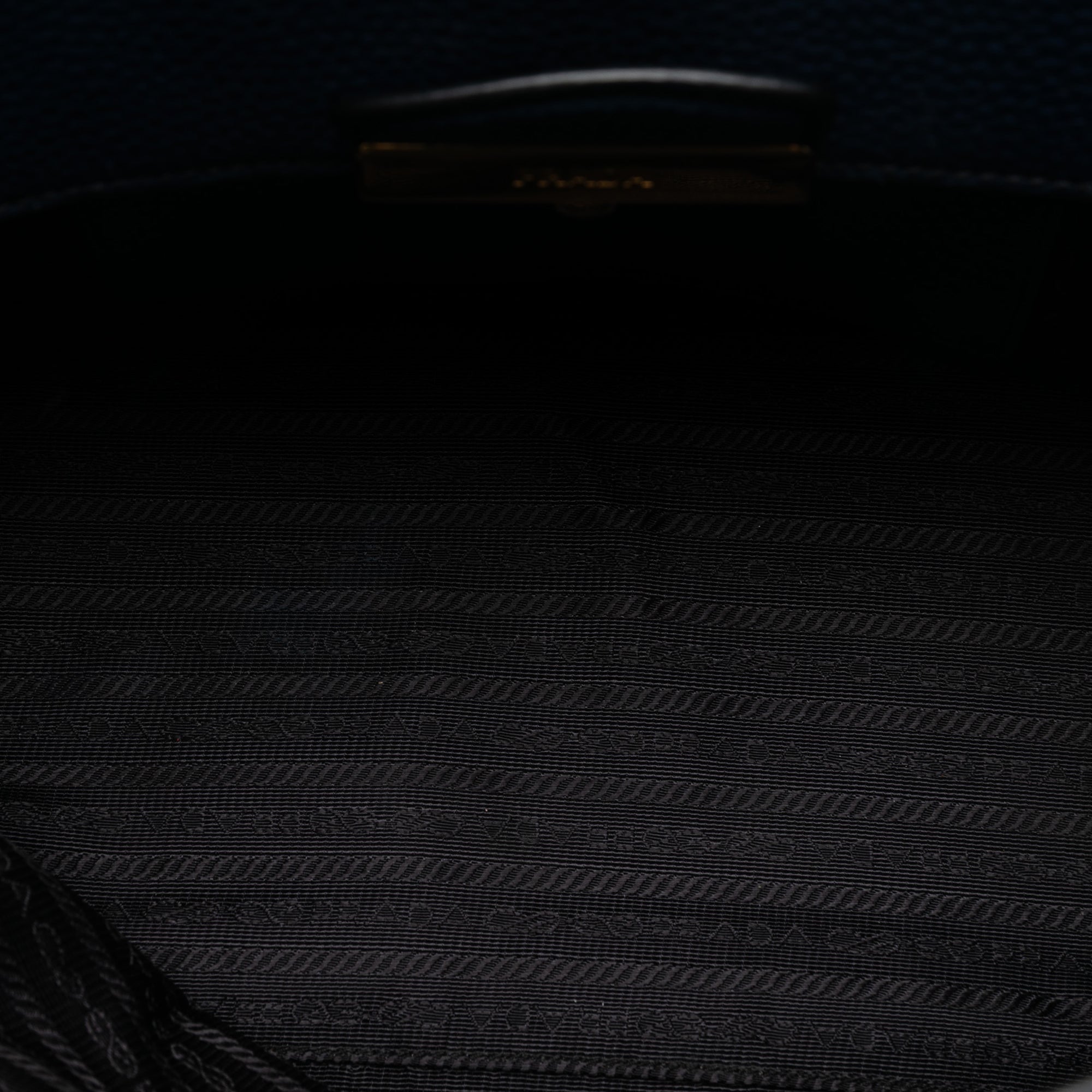 Vitello Daino Sound Lock Satchel - Image 4