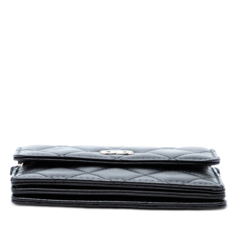 Quilted Lambskin Camellia Bow Card Holder On Chain - Image 3