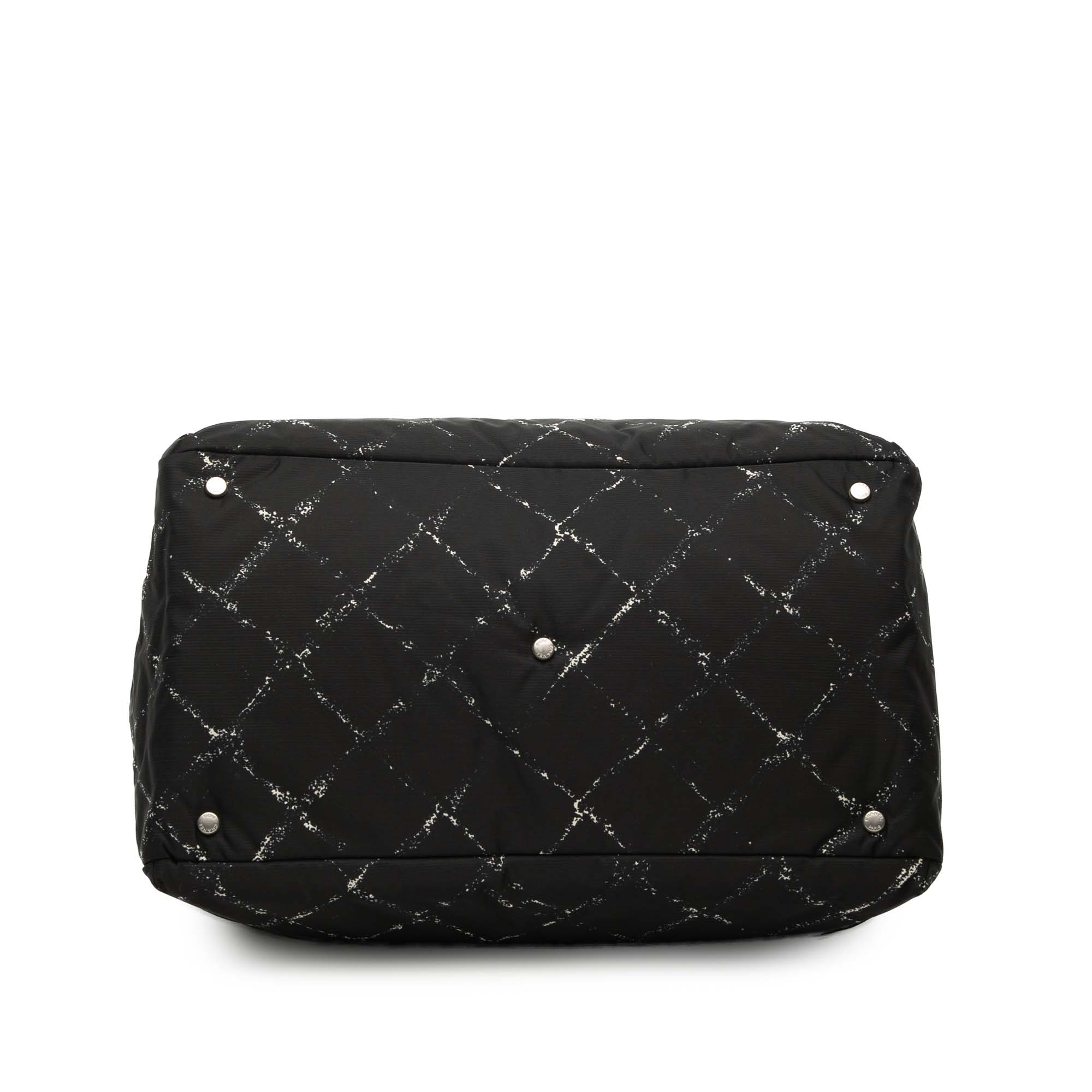 Old Travel Line Nylon Travel Bag - Image 3