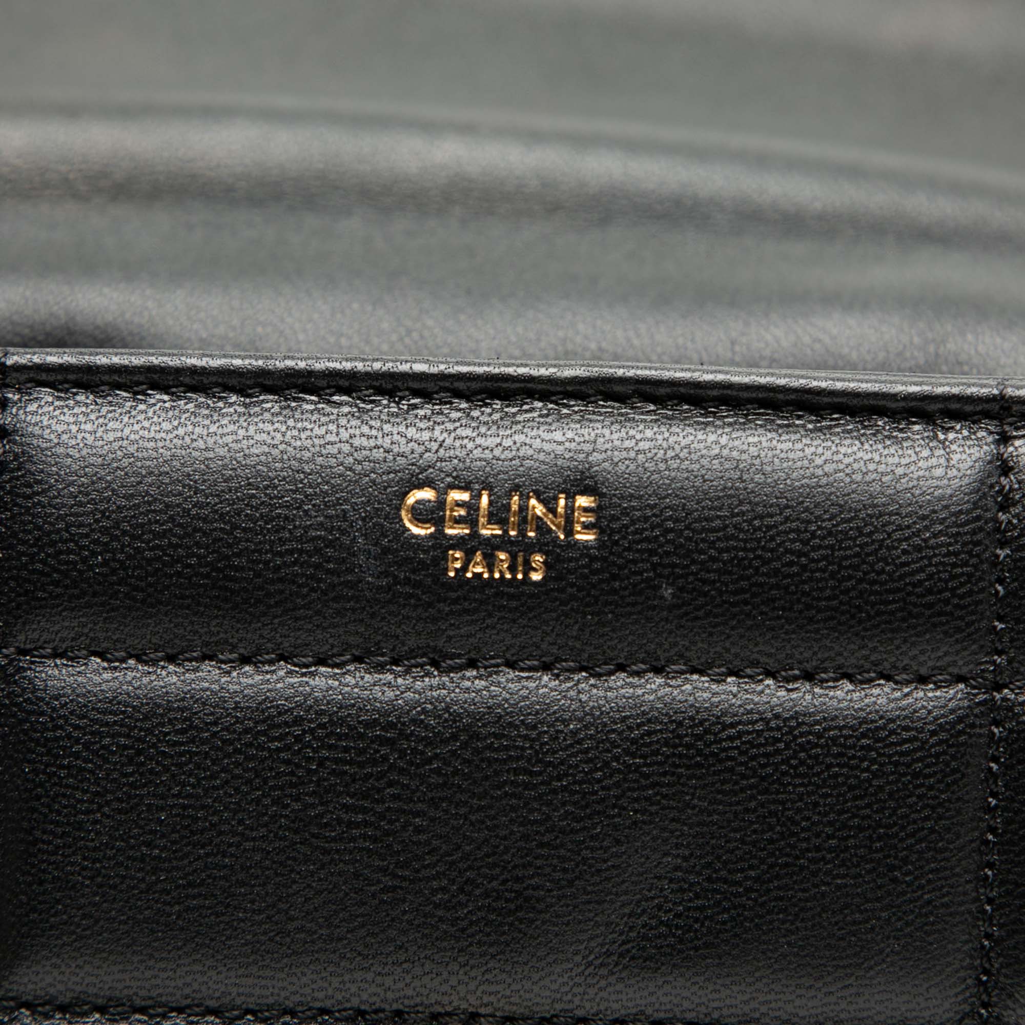 Matelasse Goatskin Monochrome Chain Shoulder Bag - Image 6