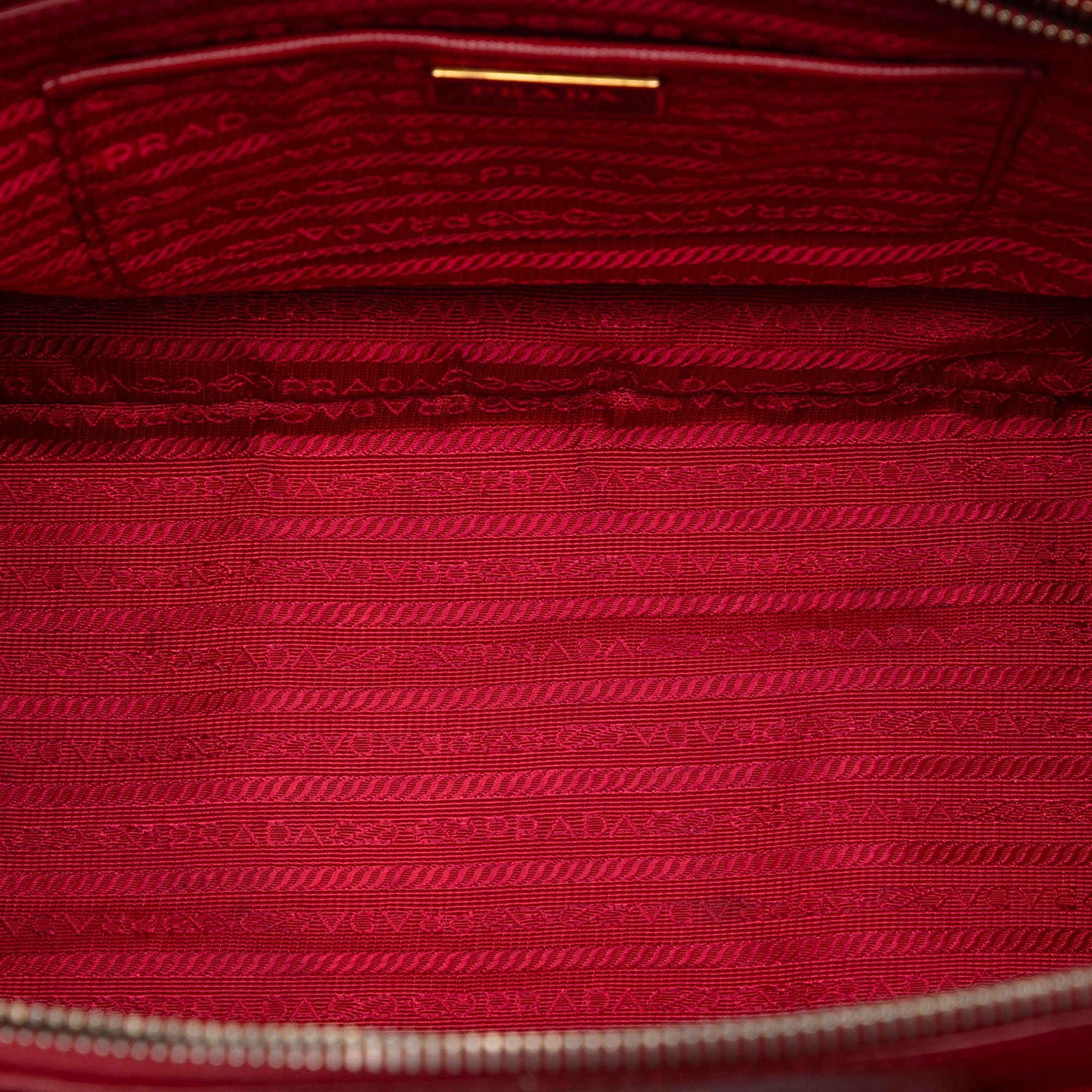 Large Saffiano Lux Galleria Double Zip Satchel - Image 4